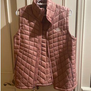 The North Face Women's Pink Light Vest size M